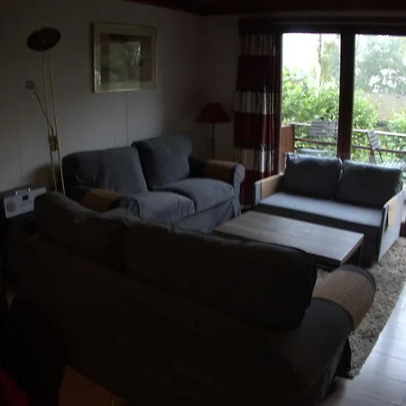 Superéquipé En Ardenne Belge Сasa de vacaciones